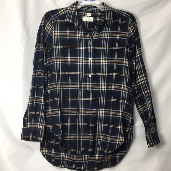 Loft Women’s Softened Navy Plaid Button-Down Shirt Size XS Like-NEW Condition - Picture 1 of 6